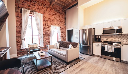 1 Bedroom Loft, Room 6