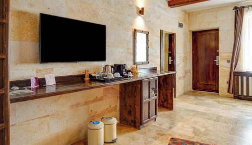 Royal Stone Suite with Jacuzzi