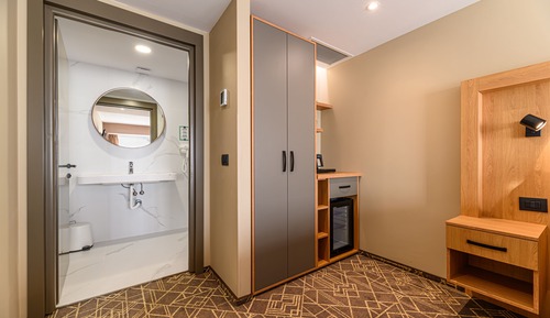 Junior Apartment