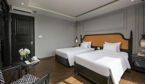 Deluxe Room, Balcony, City View