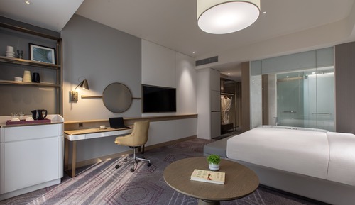 Premium Room, 1 King Bed, Club Lounge Access