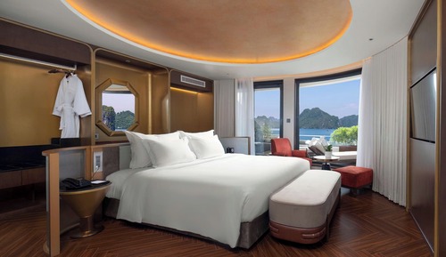 Senior Suite, 1 King Bed