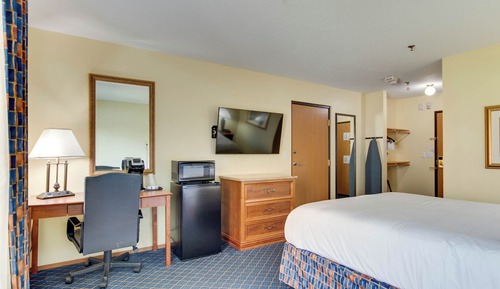 Traditional Double Room, 1 Queen Bed, Accessible, Non Smoking