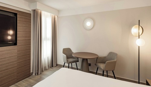 Standard Room, 1 King Bed, Non Smoking