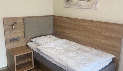 Standard Single Room