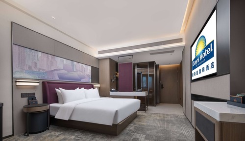 Deluxe Room, 1 King Bed, Non Smoking