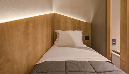 Studio, 1 Twin Bed, Shared Bathroom