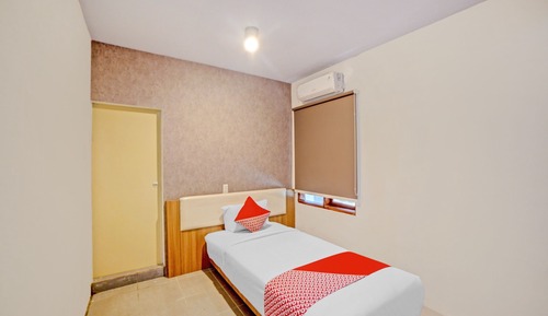 Standard Single Room