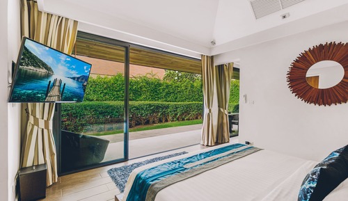 1 Bedroom Jacuzzi Villa