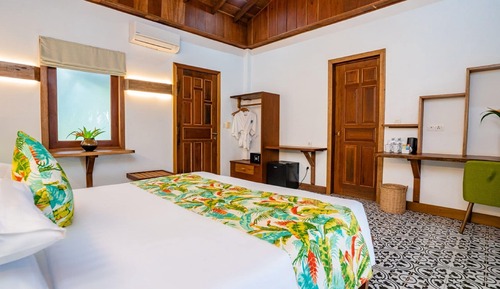 Sky Cottage Double with Balcony, River View
