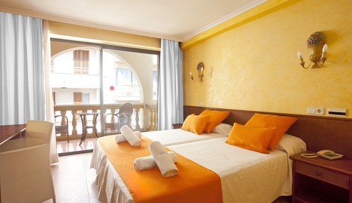 Double Room (Urbana)