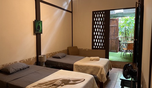 Basic Room, 2 Twin Beds, Ensuite