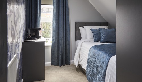 Deluxe Single Room
