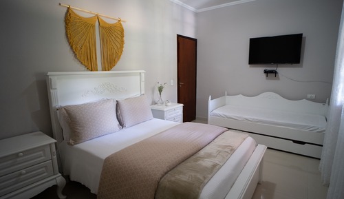 Basic Triple Room