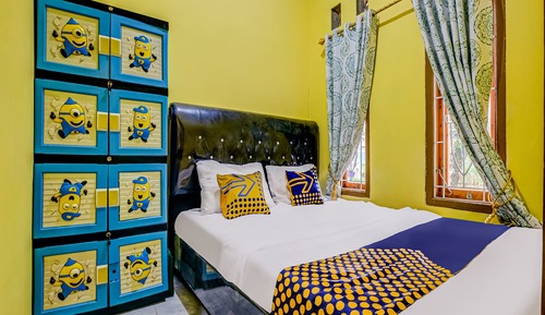 Economy Room