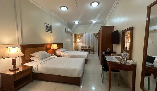 Basic Twin Room, 2 Queen Beds