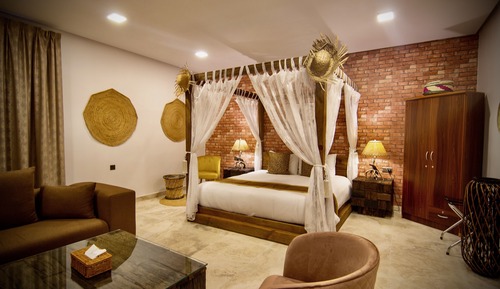 Luxury King Suite with Private Pool
