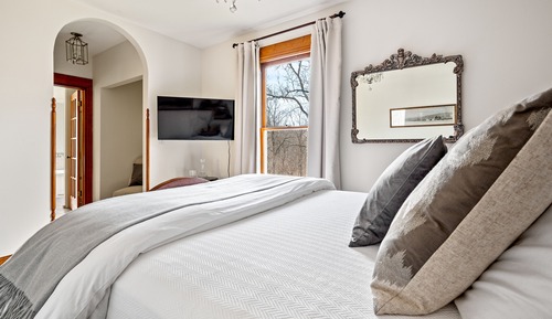 Luxury Room, 1 Queen Bed