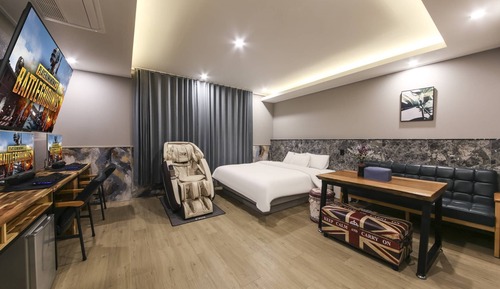 Superior Suite Room
