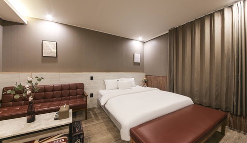 Deluxe Suite Room