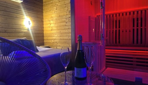 Romantic Suite, Hot Tub (Love Room & Spa Privatif)