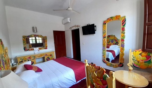 Standard Room, 1 Queen Bed