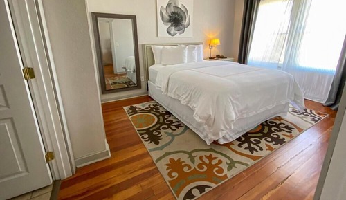 Junior Suite, 1 Queen Bed