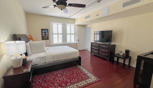 Executive Room