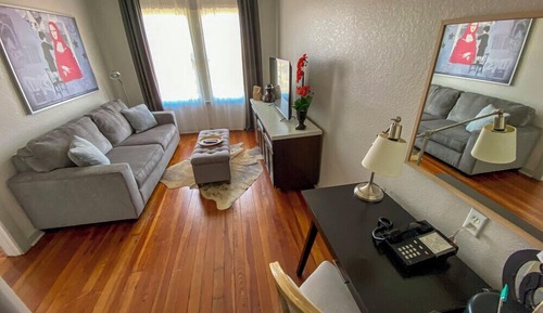 Junior Suite, 1 Queen Bed with Sofa bed