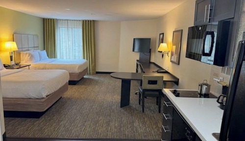 Studio Suite, 2 Queen Beds, River View