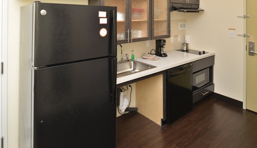 Studio Suite, 1 King Bed, Mobility Accessible (Communications)