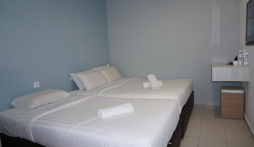 Family Triple Room, 1 Bedroom, No Windows