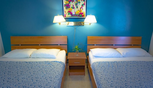 Room, 2 Queen Beds (with Air Conditioning)
