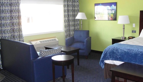 VIP Hollywood Suite with 2 Seat Hot Tub