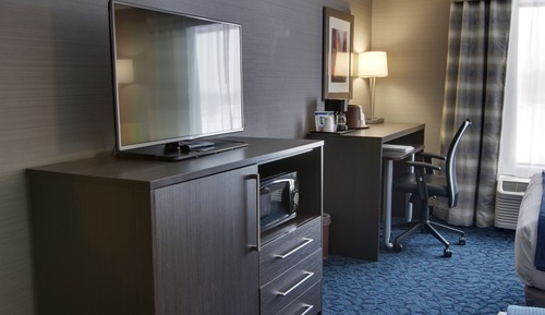Room, 2 Queen Beds, Accessible (Accessible Tub)