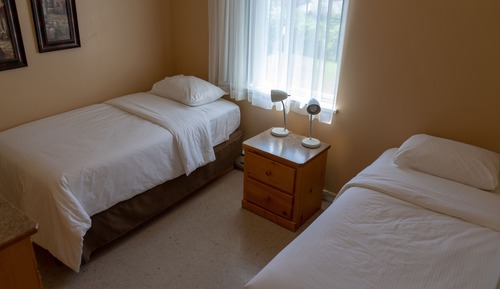 2 Bedrooms Lakefront