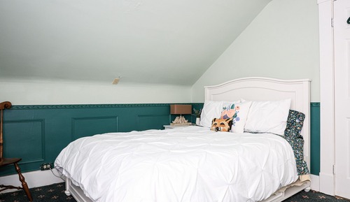 Room, Private Bathroom (Carriage House)
