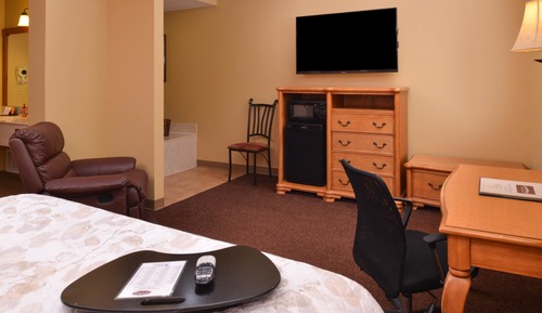 Suite, 1 King Bed, Non Smoking, Jetted Tub