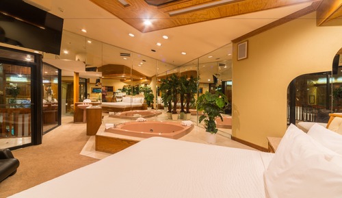 Chalet Swimming pool