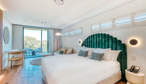 Deluxe Studio Biosphere View