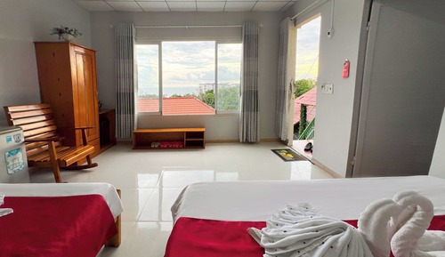 Premium Triple Room, Garden View