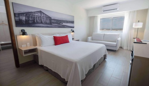 Business Room, 1 King Bed with Sofa bed, Non Smoking