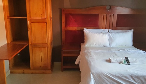 Basic Double Room