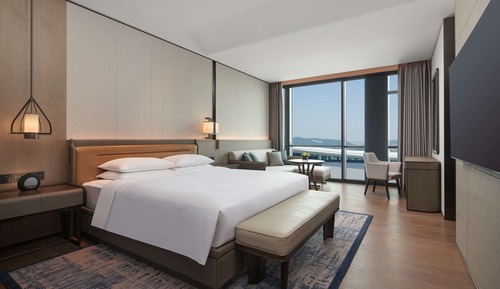 Regency Suite
