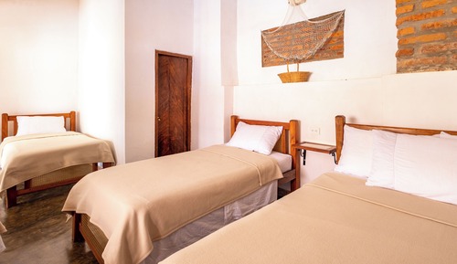 Family Room, Multiple Beds