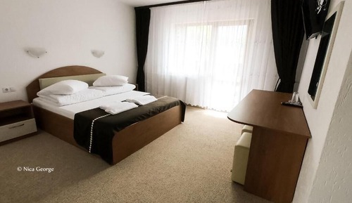 Standard Double Room, 1 Queen Bed