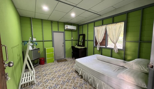 Deluxe Studio Suite