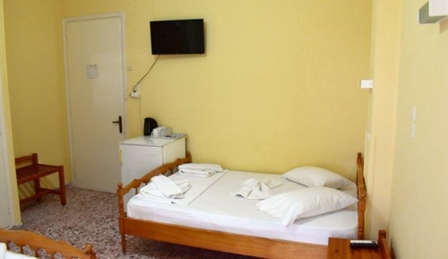 Standard Triple Room, Partial Sea View