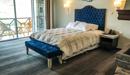 Premium Room, 1 Queen Bed, Jetted Tub, Mountain View