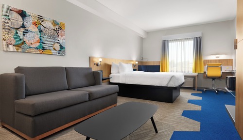 Studio Suite, 1 Queen Bed, Non Smoking, Bathtub (Kitchenette)